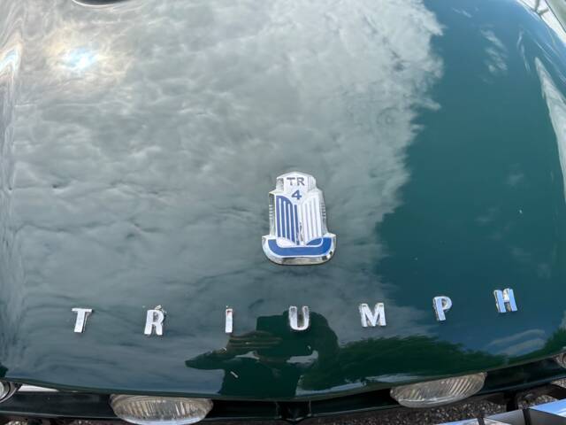 Triumph TR 4