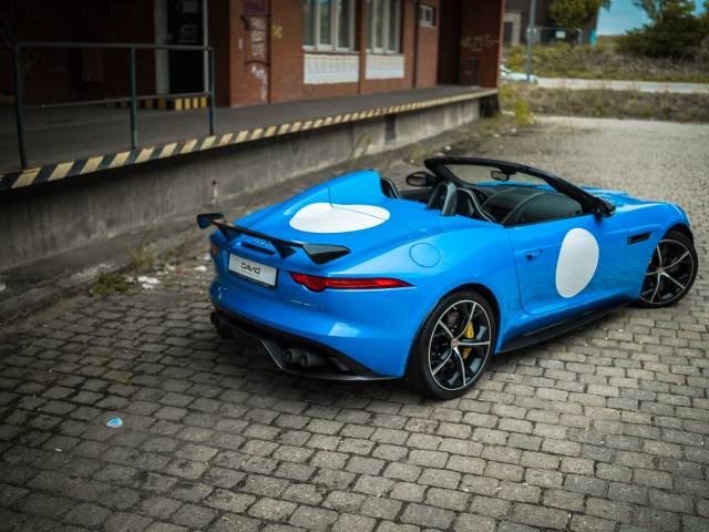 Jaguar F-Type Project 7