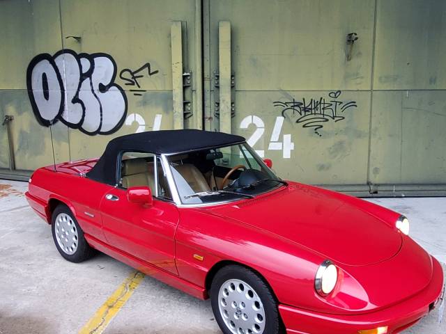 Bild 1/21 von Alfa Romeo 2.0 Spider (1991)