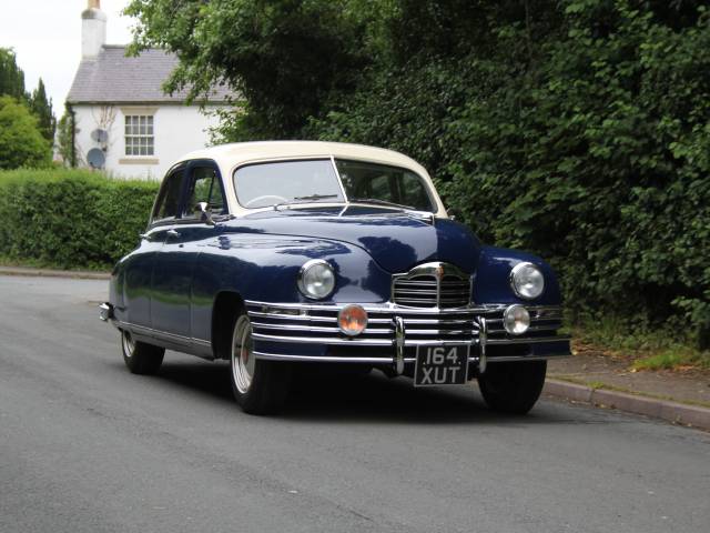 Image 1/22 of Packard Deluxe (1948)