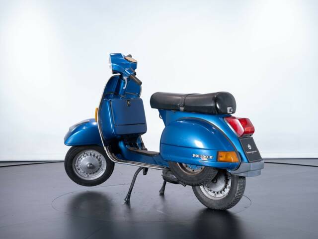 Piaggio Vespa PX 200 E