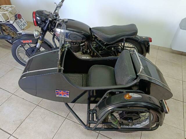 BSA A 10 Golden Flash