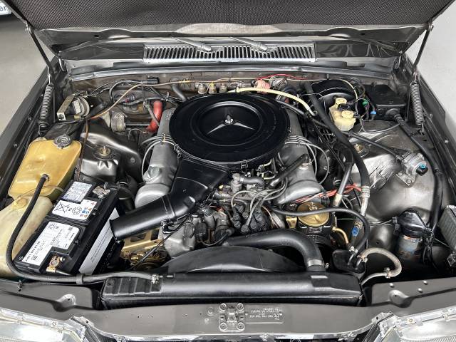Mercedes-Benz 450 SEL