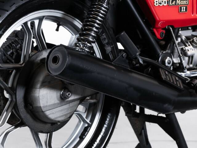 Moto Guzzi 850 LeMans