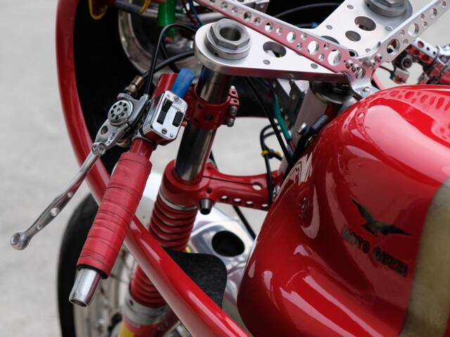 Moto Guzzi V7 850 GT