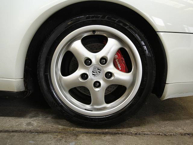 Porsche 911 Carrera
