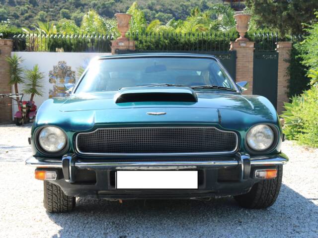 Immagine 1/11 di Aston Martin V8 (1977)