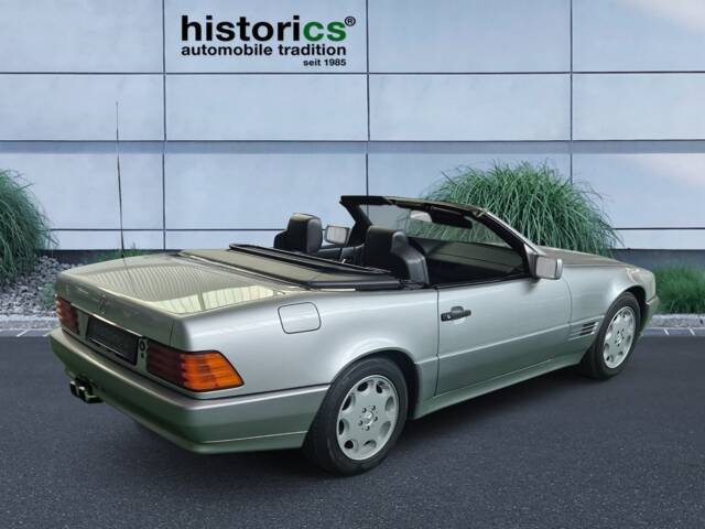 Mercedes-Benz SL 320