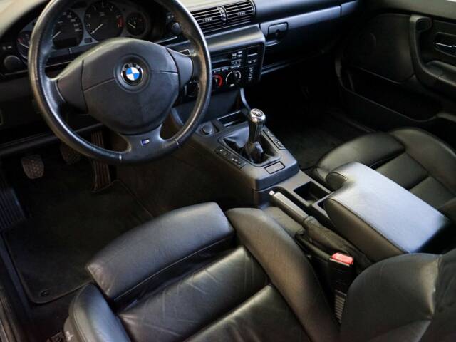 BMW 323ti Compact