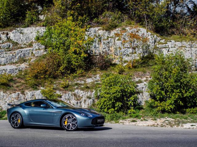 Aston Martin V12 Zagato