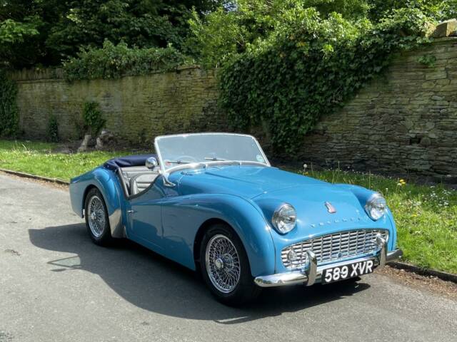 Bild 1/50 von Triumph TR 3A (1957)