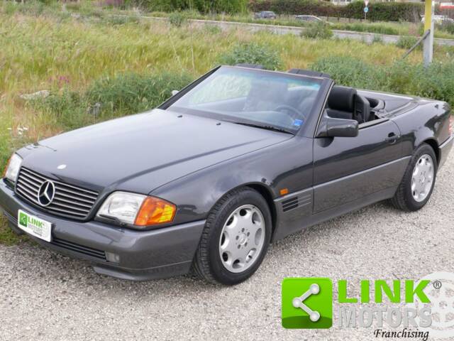 Image 1/10 of Mercedes-Benz 300 SL (1992)