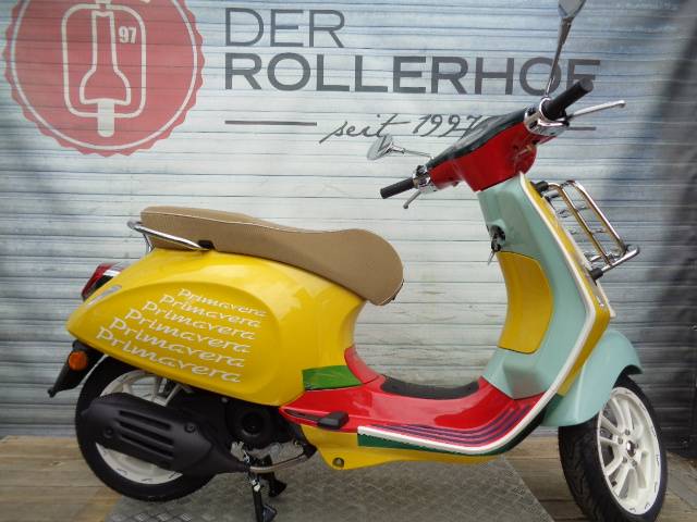 Piaggio Vespa Primavera 50 4t Iget 1900 Fur 3 899 Eur Kaufen