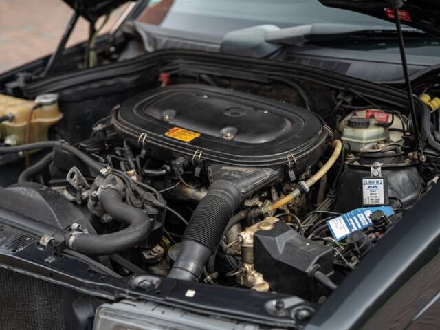 Mercedes-Benz 190 E