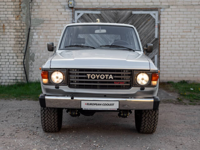 Toyota Land Cruiser HJ61 GX