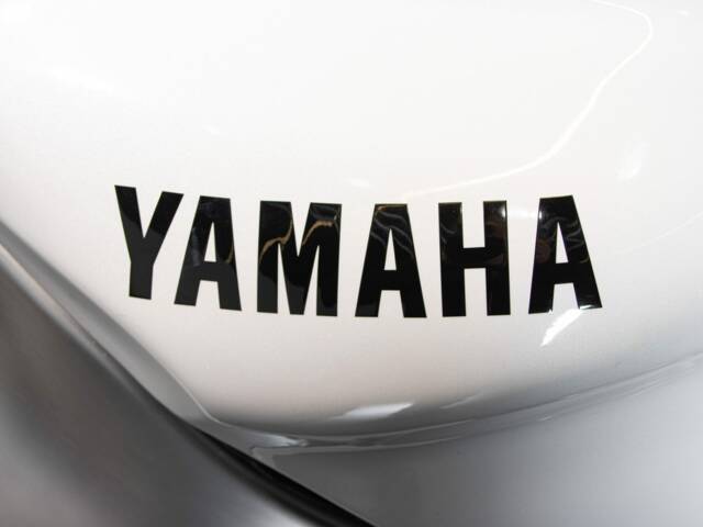 Yamaha YZF 1000 R1