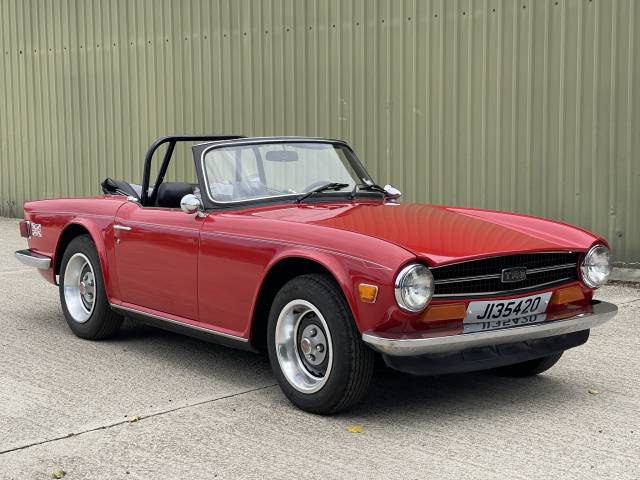 Image 1/10 de Triumph TR 6 (1973)