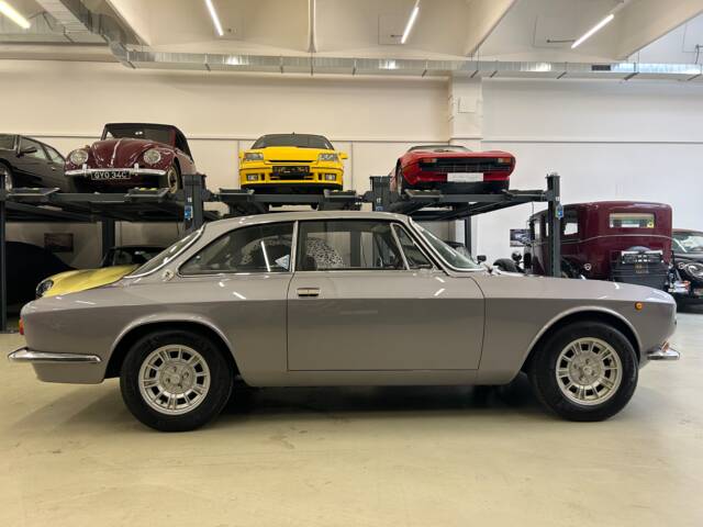 Alfa Romeo 2000 GT Veloce