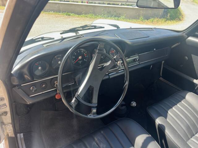 Porsche 911 2.4 T