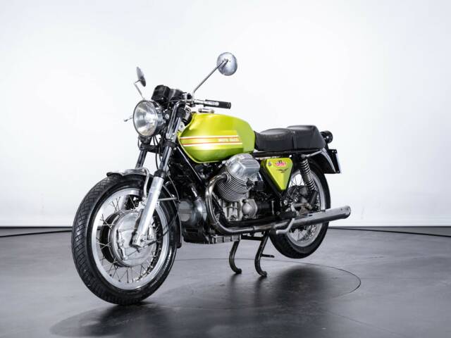 Moto Guzzi V7 III