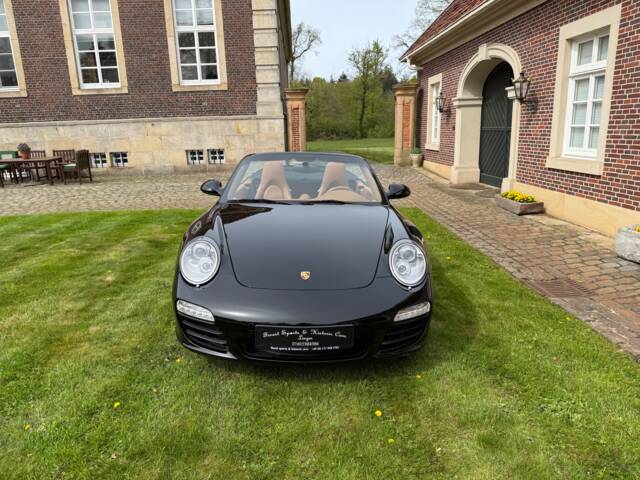 Porsche 911 Carrera