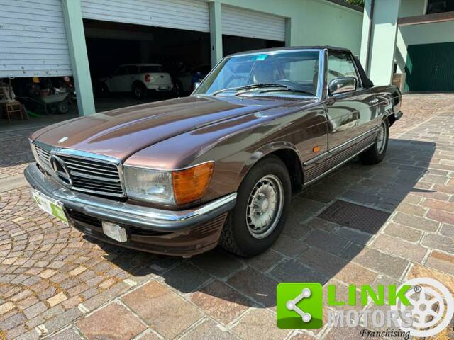 Image 1/10 de Mercedes-Benz 500 SL (1982)