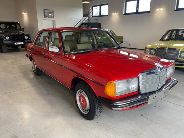 Mercedes-Benz 300 D