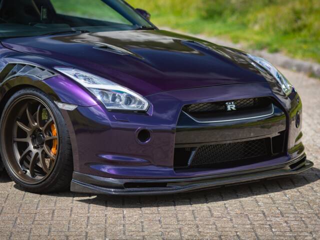 Nissan GT-R