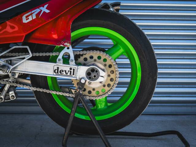 Kawasaki GPX 750R