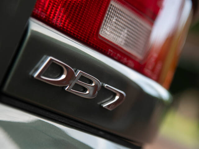 Aston Martin DB 7