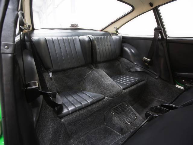 Porsche 911 2.4 S