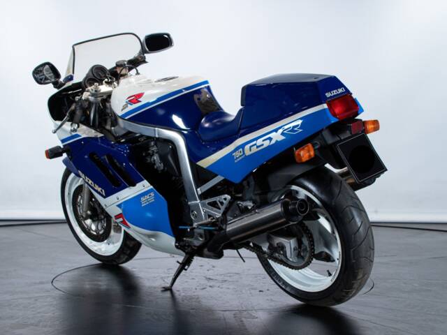 Suzuki GSX-R 750