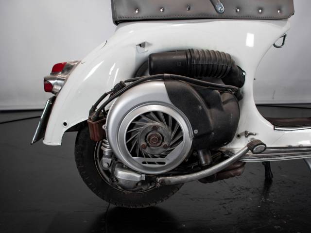 Piaggio Vespa 160 GS