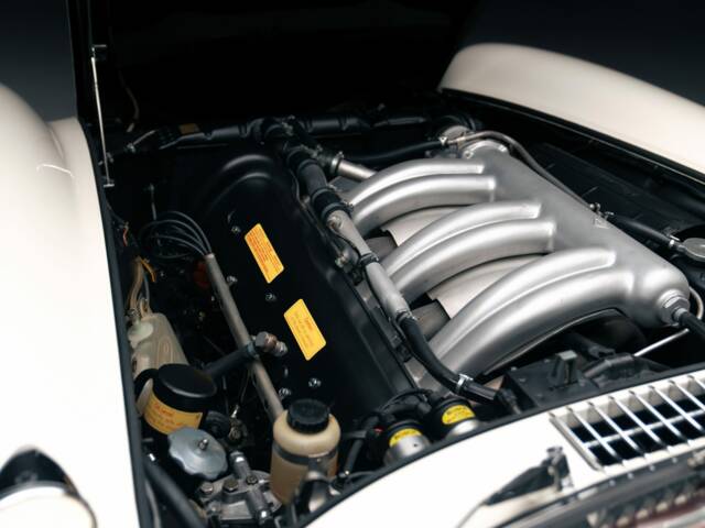 Mercedes-Benz 300 SL Roadster