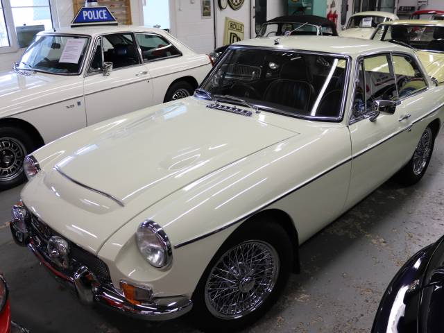 MG MGC GT
