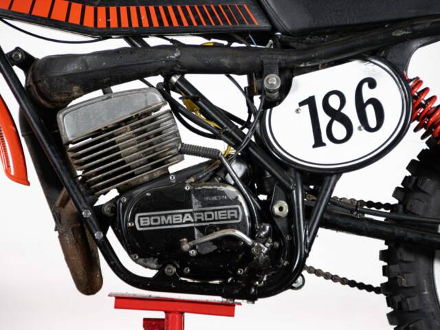 Can-Am 250 MX-3 "Black Widow"