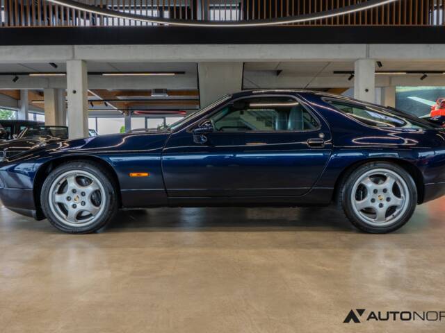Porsche 928 GTS