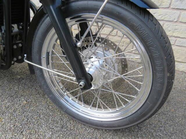 Triumph Bonneville T100