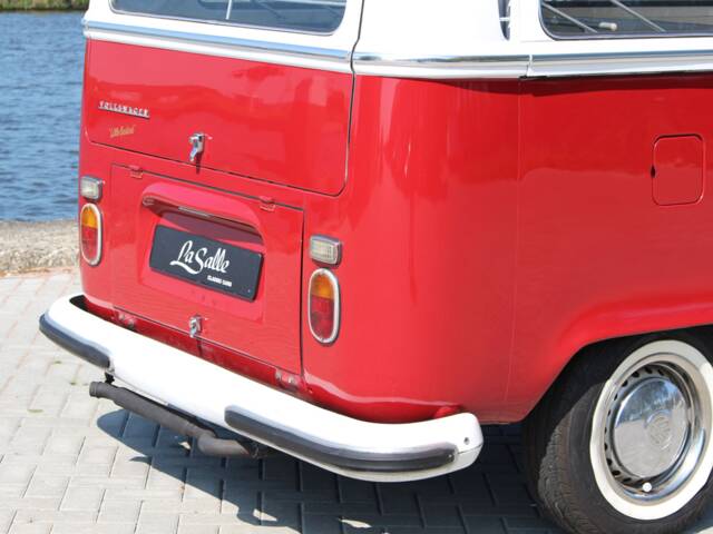 Volkswagen T2a minibus L