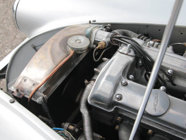 Jaguar XK 120 FHC