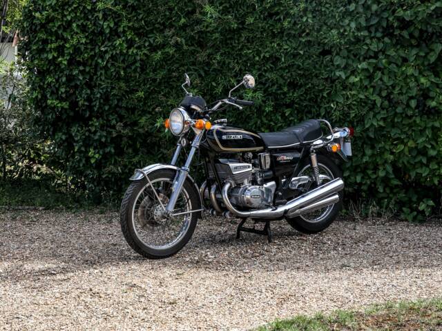 Suzuki GT 550 II