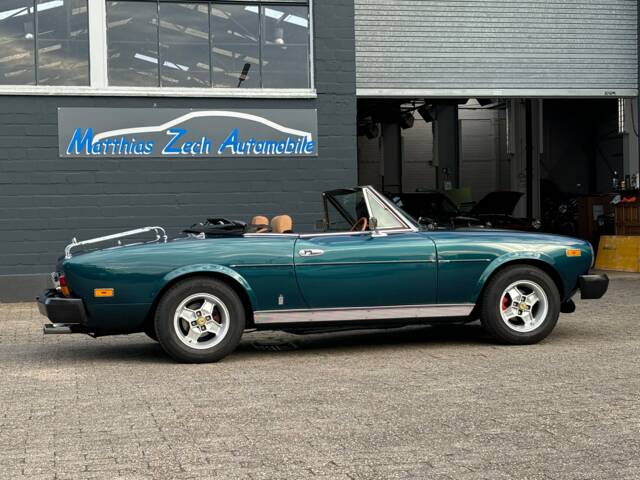 Image 1/37 of FIAT 124 Spider CS2 (1979)