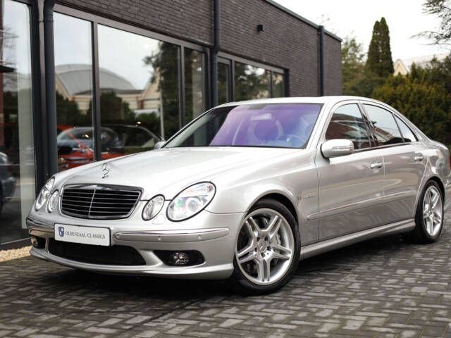 Mercedes-Benz E 55 AMG