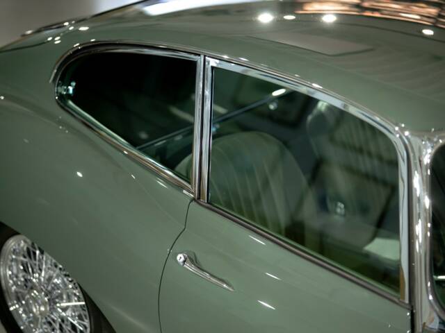 Jaguar E-Type 4.2