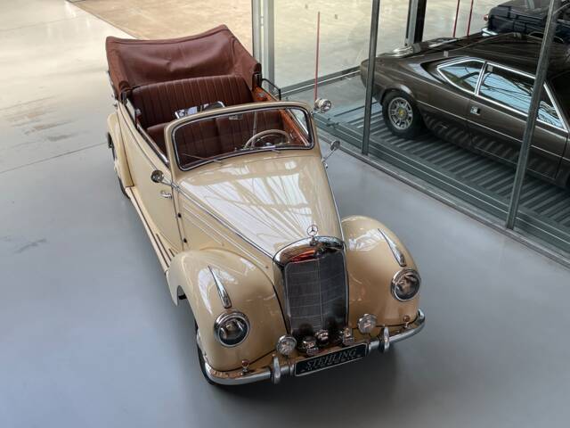 Mercedes-Benz 220 Cabriolet B