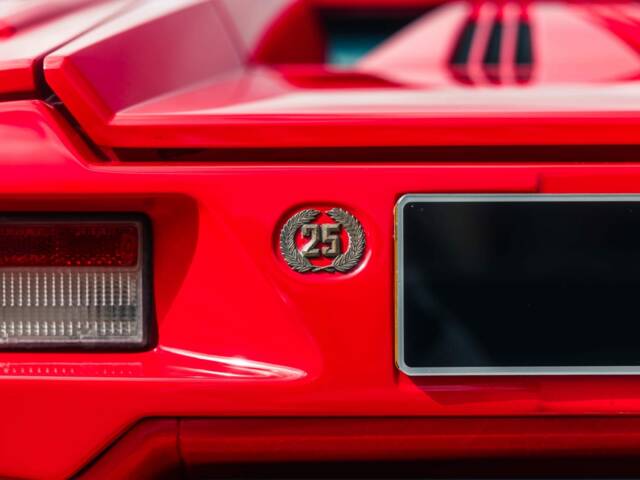 Lamborghini Countach 25th Anniversary