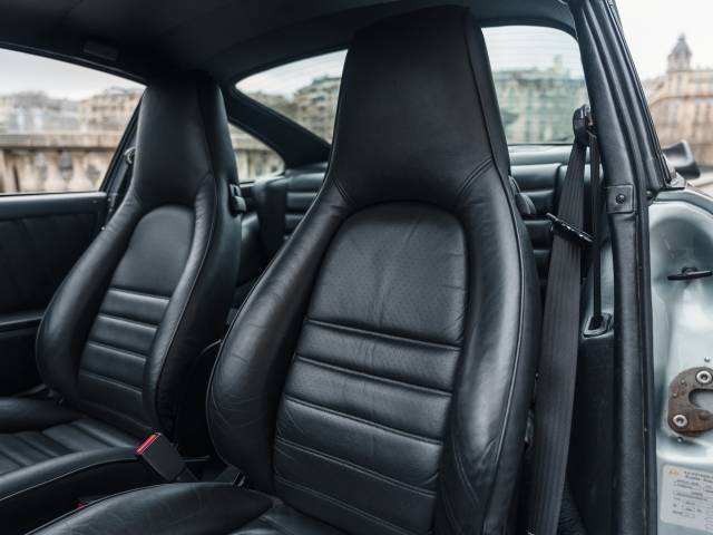 Porsche 911 Turbo 3.3