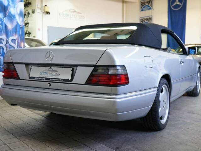 Mercedes-Benz E 320 "Final Edition"