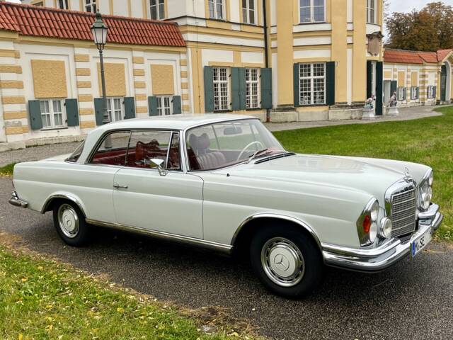 Mercedes-Benz 280 SE 3,5