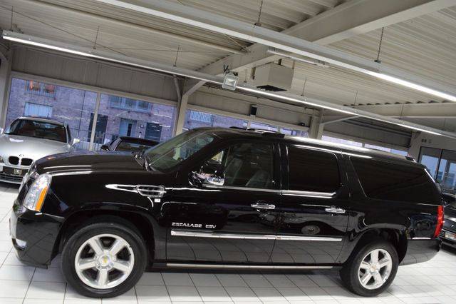 Cadillac escalade gmt900